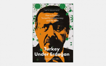 【海外書籍】東西陣営をつなぐトルコ、その外交の変化とは